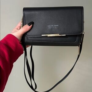 Forever Young Elegant Black Crossbody Bag